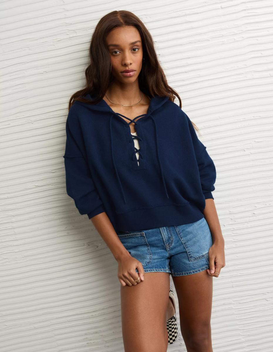 Polerón AE Big Hug Lace-Up Hoodie