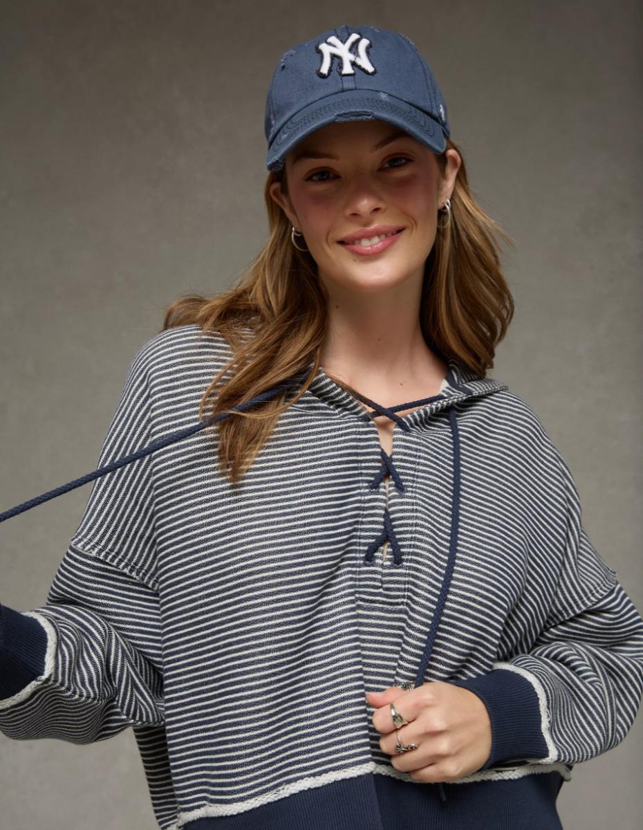 Polerón AE Big Hug Lace-Up Hoodie